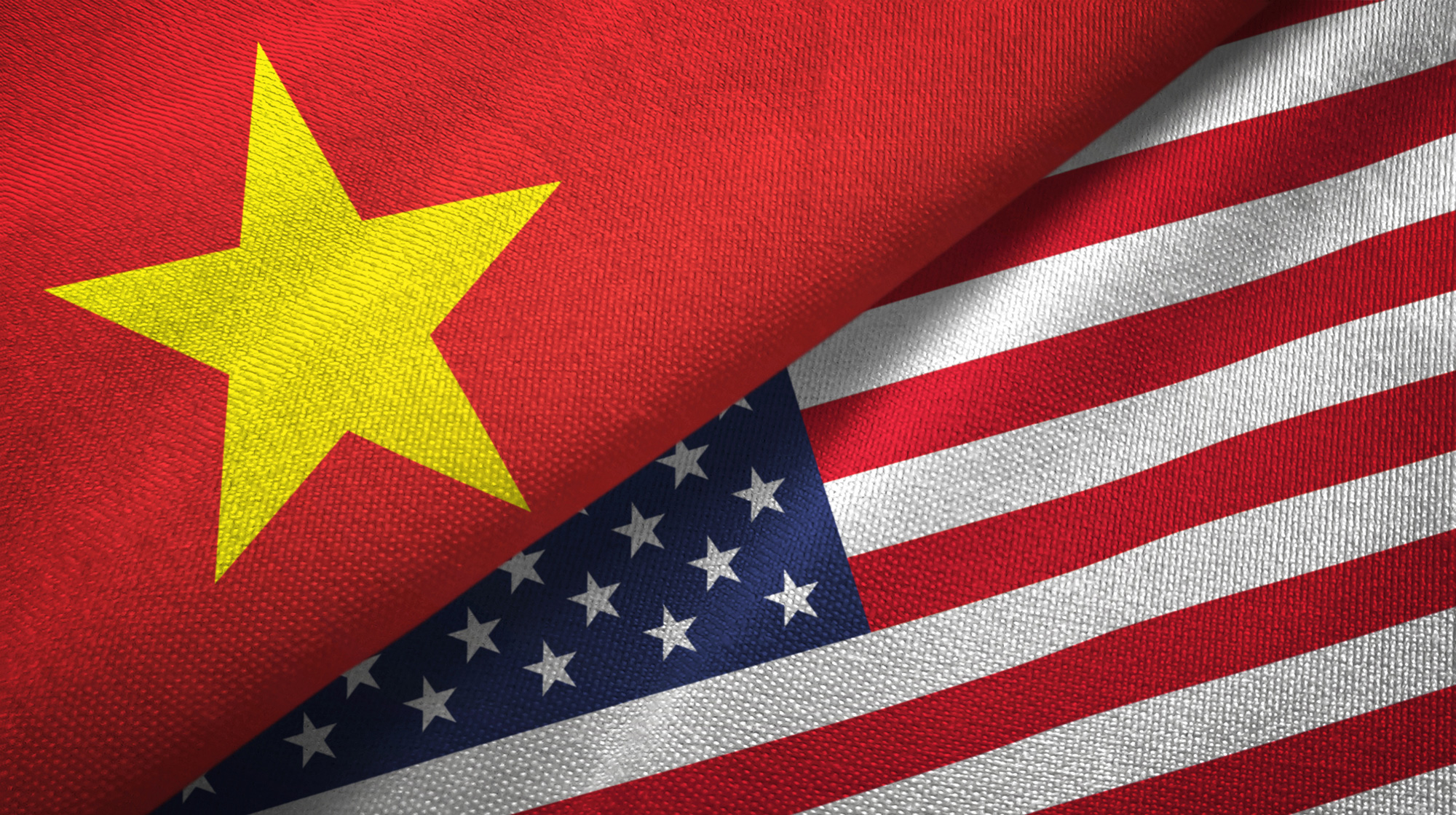 us-vietnam flags