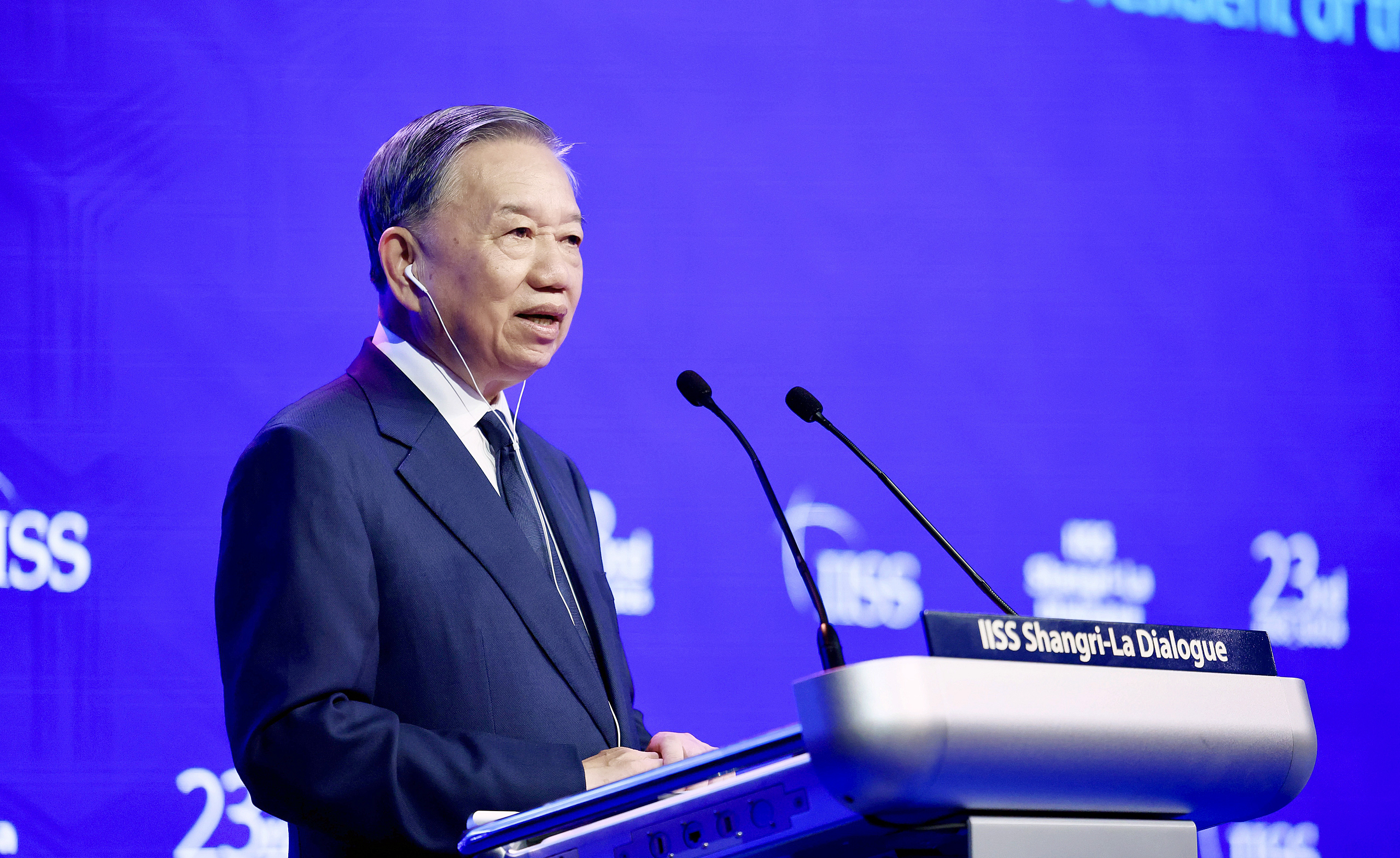 Vietnamese Party General Secretary and State President To Lam delivers the keynote address at the 23rd Shangri-La Dialogue in Singapore, May 29, 2026